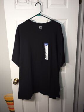 Gildan Black Short Sleeve Tee